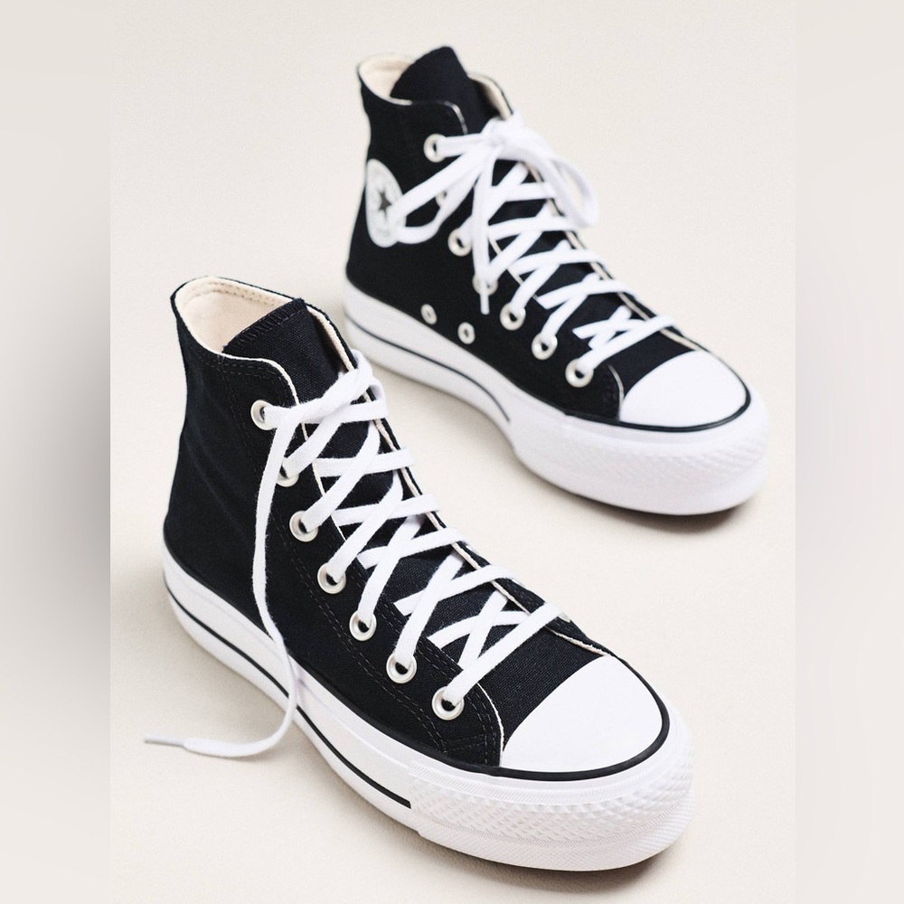 Converse Chuck Taylor All Star Lift Platform Canvas Sneakers Size 8 With Box